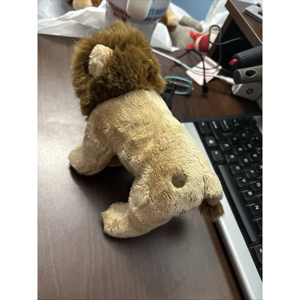 FAO Schwarz Lion Plush Stuffed Animal Brown Wild Cat Cub Cute Soft 8